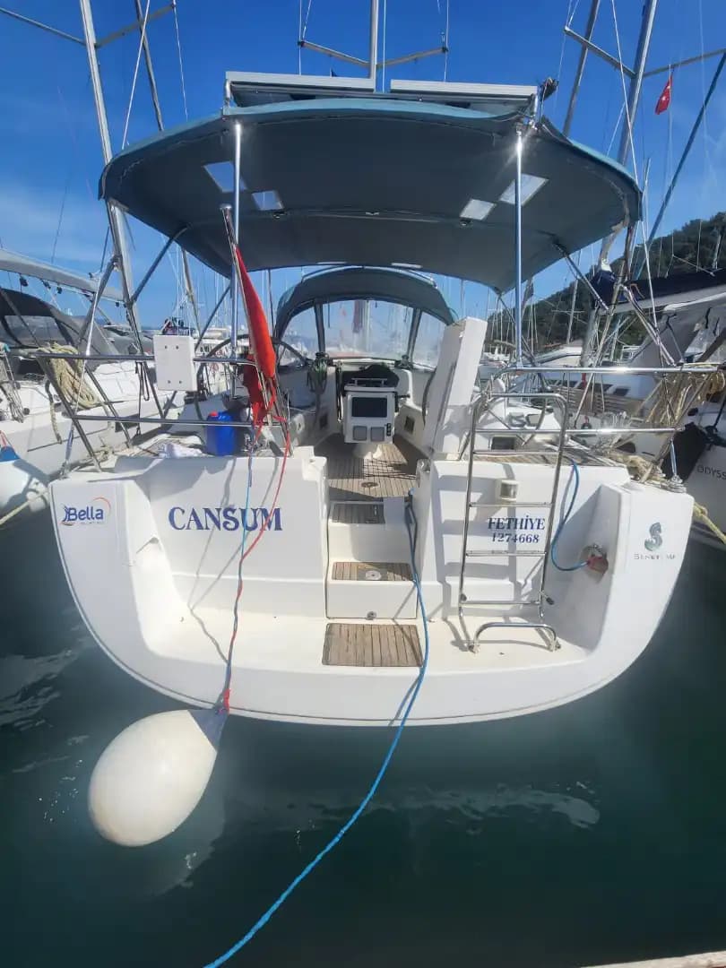 Beneteau Oceanis 40 Cansum - Bella Yachting